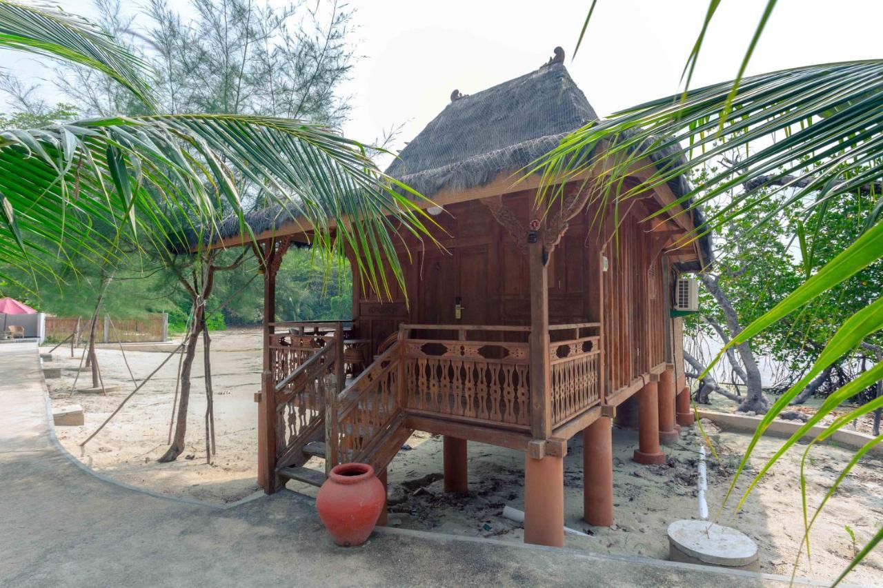 Bintan Exotica Resort By Waringin Hospitality Berakit Extérieur photo